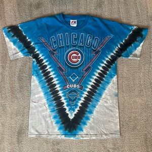 18in shoulder to shoulder
19in pit to pit
27in top hem to bottom
7.75in sleeve